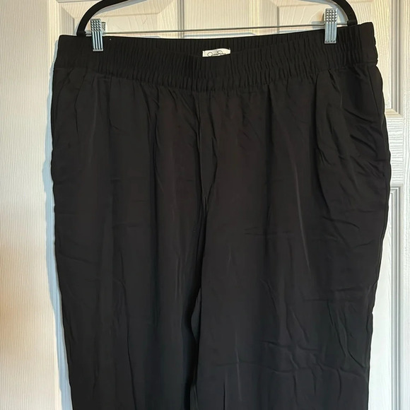 Jessica Simpson women’s black elastic waist slacks size XL - Picture 1 of 9